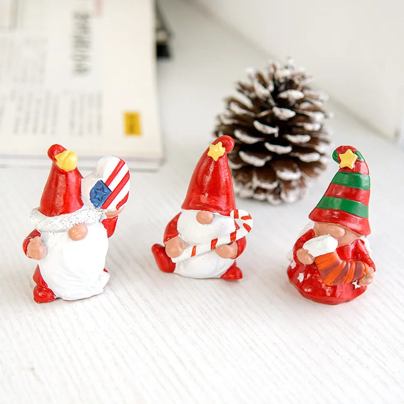 Resin Statue Figure High Quality 3D Figurine Custom Christmas Gift Home Decor