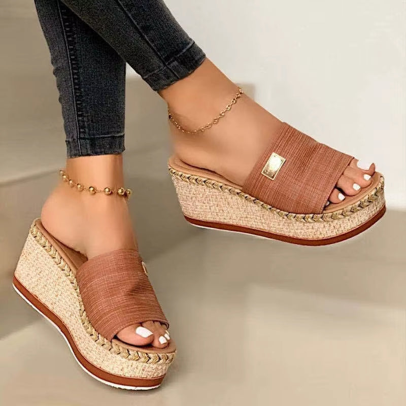 Summer Wedge Sandals Platform Flip Flops Soft Comfortable New Shoes Outdoor Beach Slippers Women'S Shoes with Raised Heels