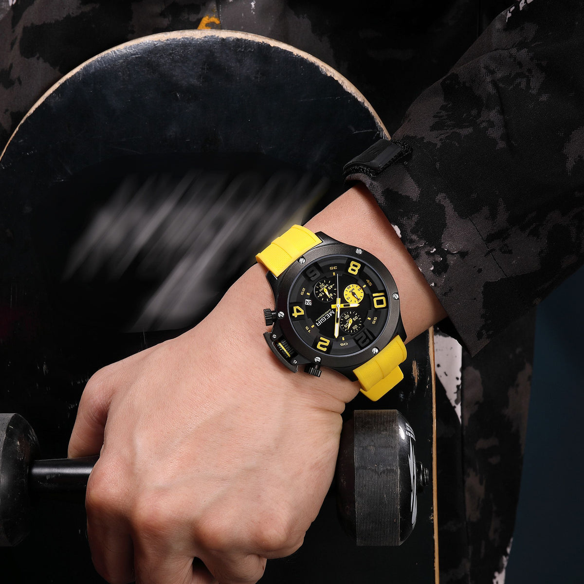 MEGIR Relogio Masculino Luxury Quartz Watch for Men Yellow Silicone Strap Military Sport WristWatch Chronograph with Auto Date 8115