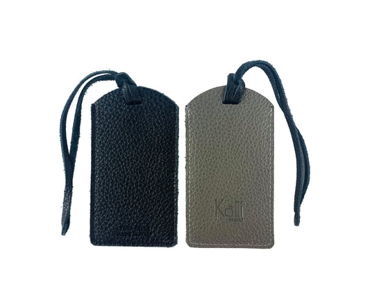 K0041AFB | Two-tone Made in Italy luggage tag made of full grain genuine leather, dollar grain - Color Black/Grey - Size: 6.5 x 12 cm - Package: Hard bottom/cover Gift Box