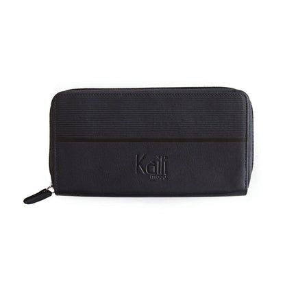 K10438DB | Women's wallet in genuine smooth, full-grain leather. Blue color. Allover hot stamping. Size when closed: 18.5 x 10 x 2.5 cm. Packaging: hard bottom/cover Gift Box