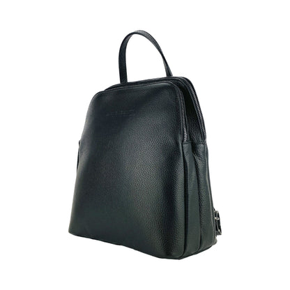 RB1018A | Women's Backpack Double compartment in Genuine Leather Made in Italy with adjustable shoulder straps. Gunmetal metal hardware - Black color - Dimensions: cm 26 x 30 x 14.5