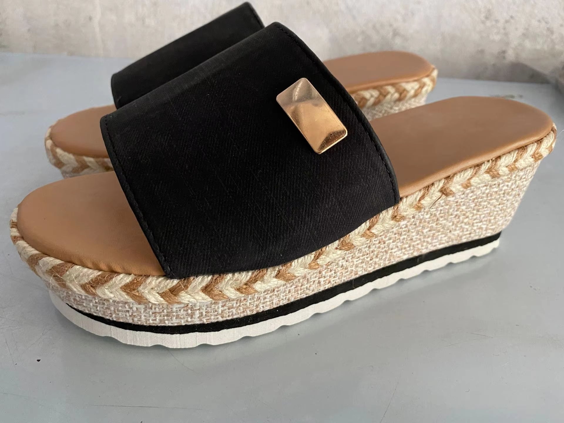 Summer Wedge Sandals Platform Flip Flops Soft Comfortable New Shoes Outdoor Beach Slippers Women'S Shoes with Raised Heels