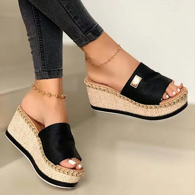 Summer Wedge Sandals Platform Flip Flops Soft Comfortable New Shoes Outdoor Beach Slippers Women'S Shoes with Raised Heels